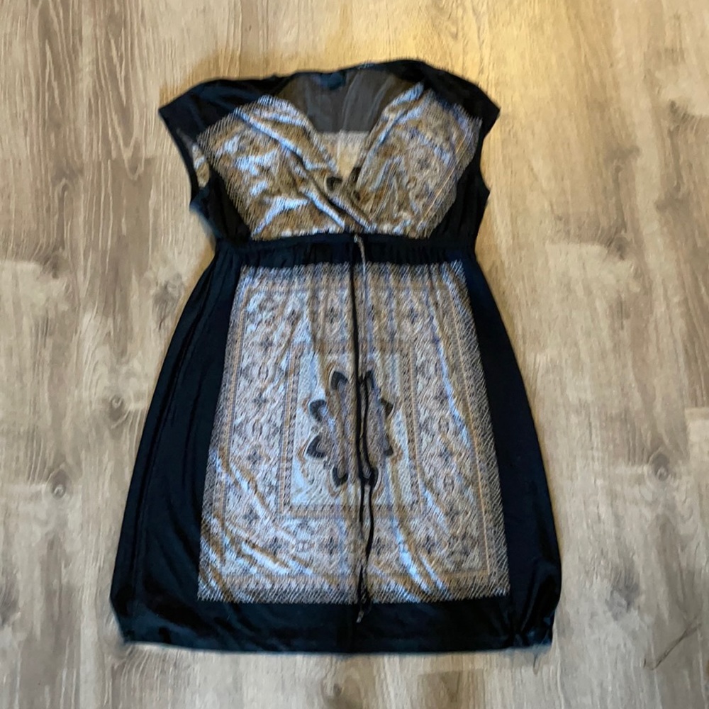 En focus dress